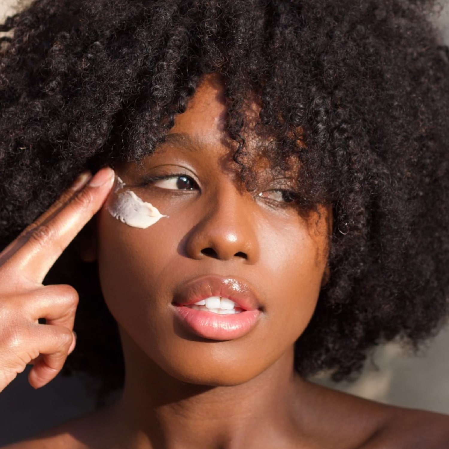 Light Aura Vitamin C+ Peptide - Crema contorno de ojos