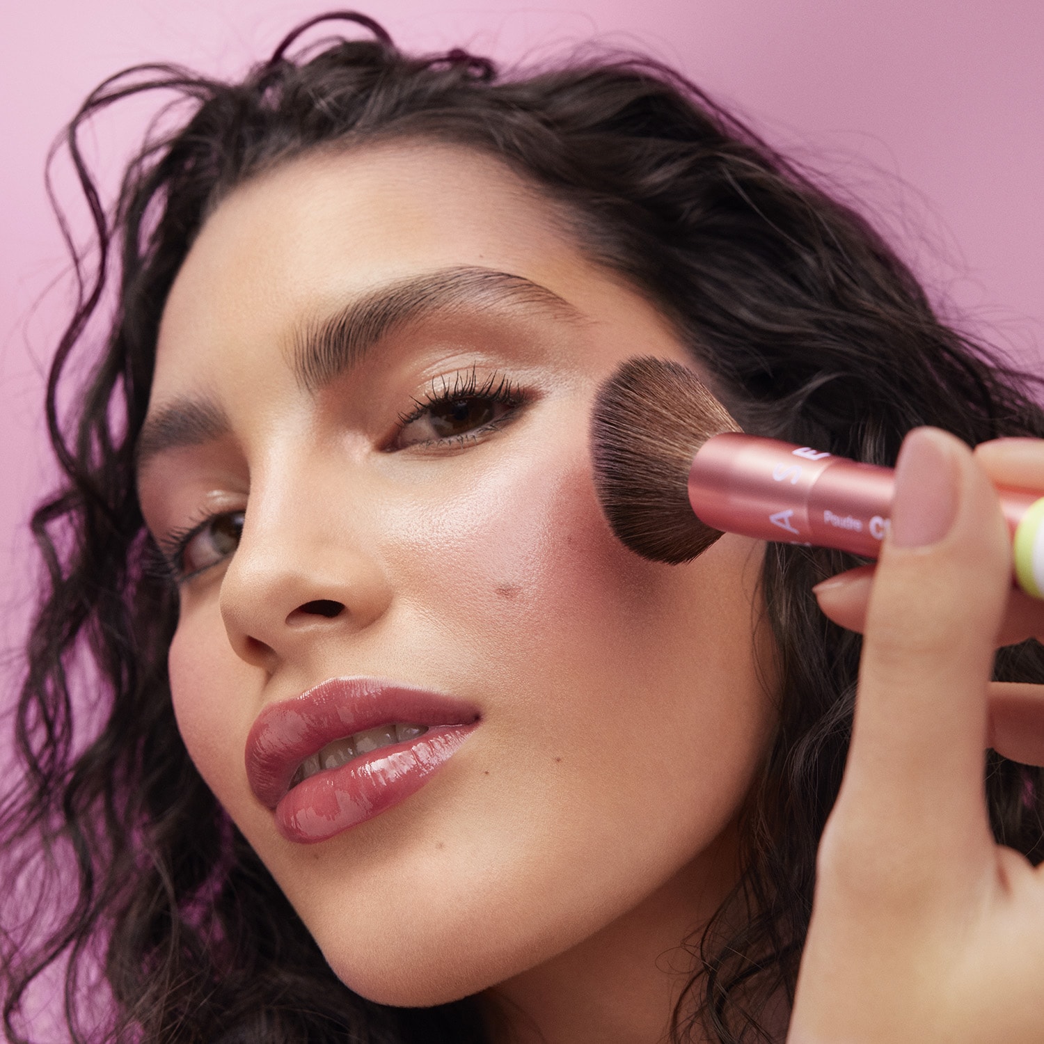 Brocha D&uacute;o Mejillas - Aplicaci&oacute;n Intuitiva, Acabado Perfecto