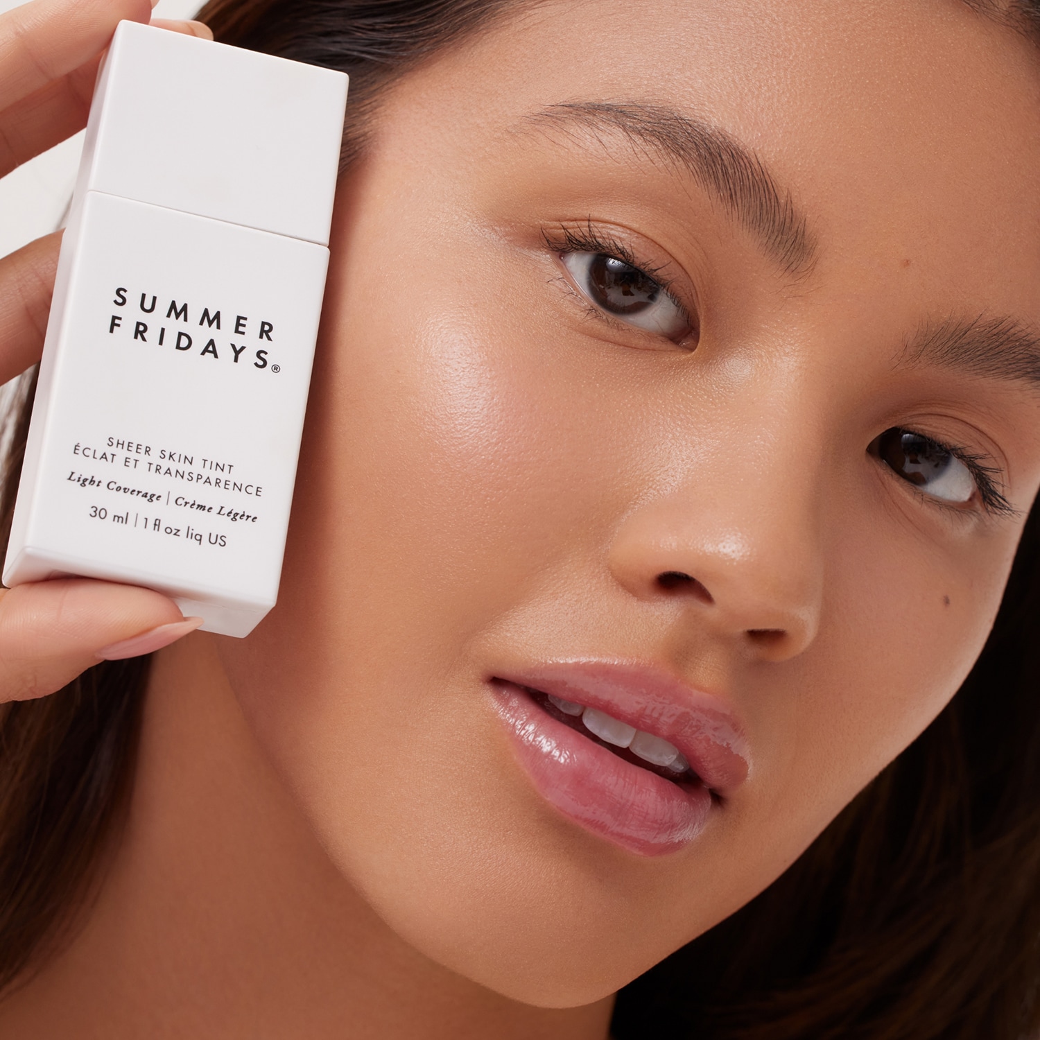 Sheer Skin Tint - &Aacute;cido hialur&oacute;nico + escualeno