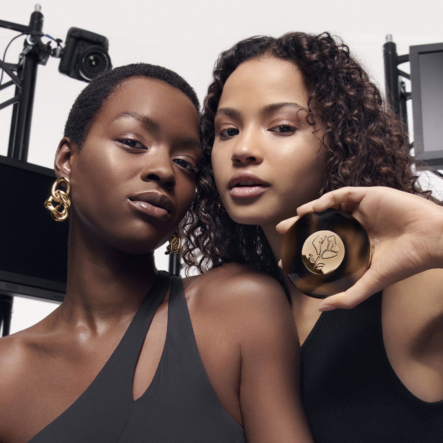 TIUW C.E. Skin Transforming Bronzer - Polvos Bronceadores Acabado Mate