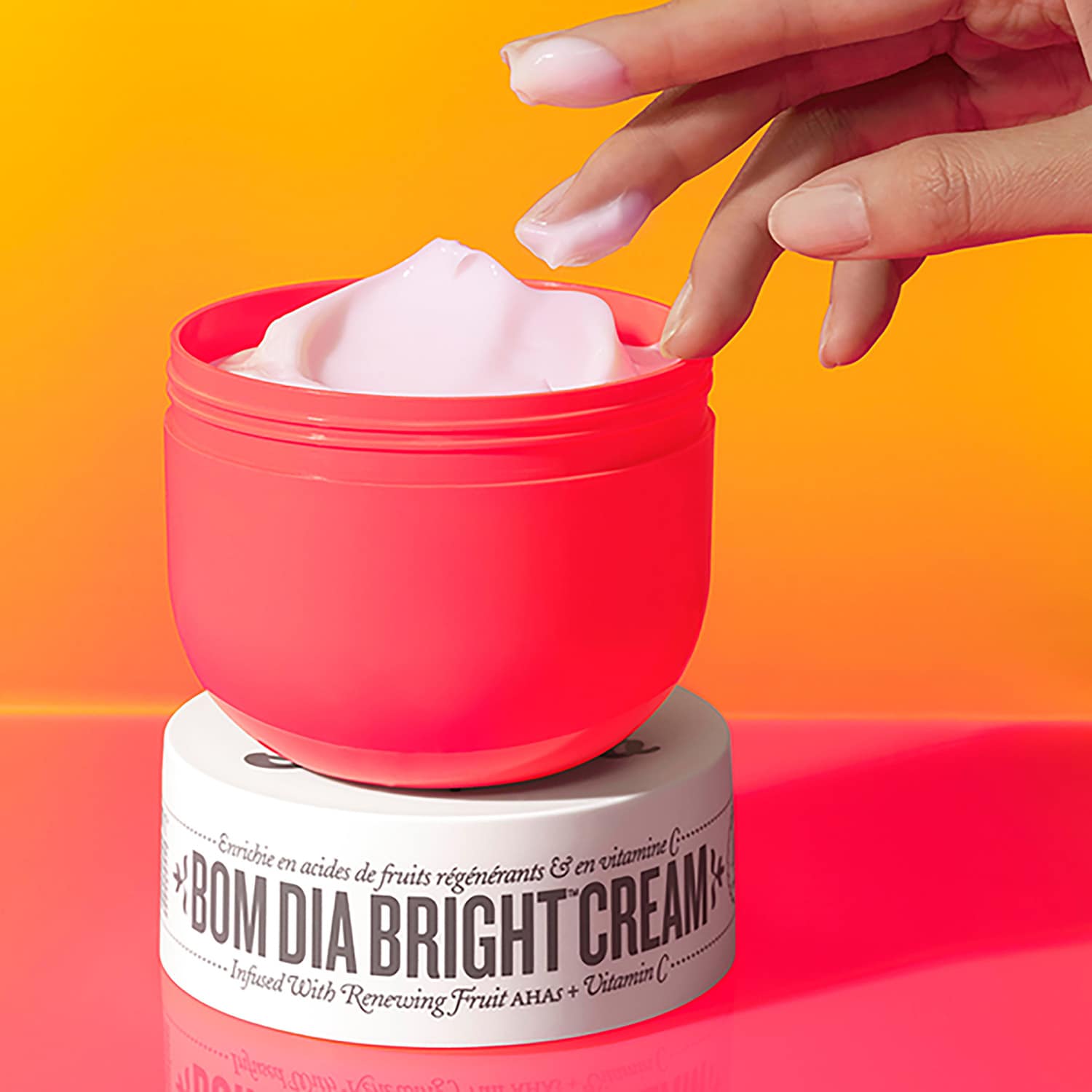 Bom Dia BrightTM - Crema hidratante para el cuerpo