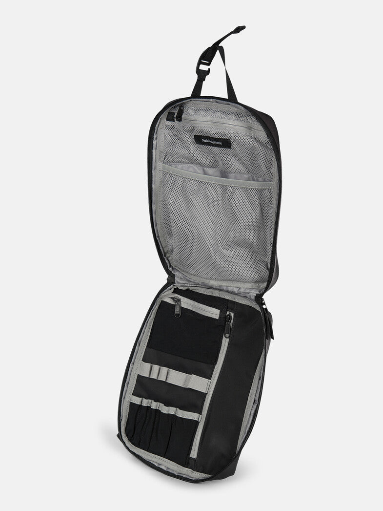 VERTICAL TOILETRY BAG (050)