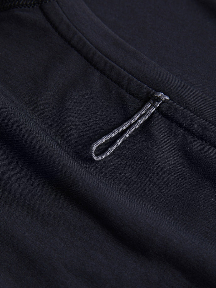 MEN'S FLY TEE BLACK (050)