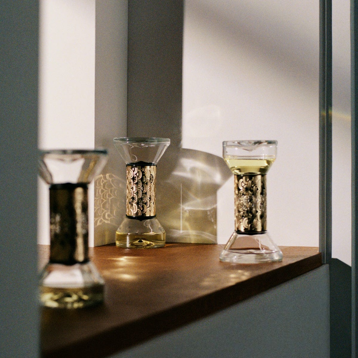 34 boulevard Saint Germain - Hourglass Diffuser