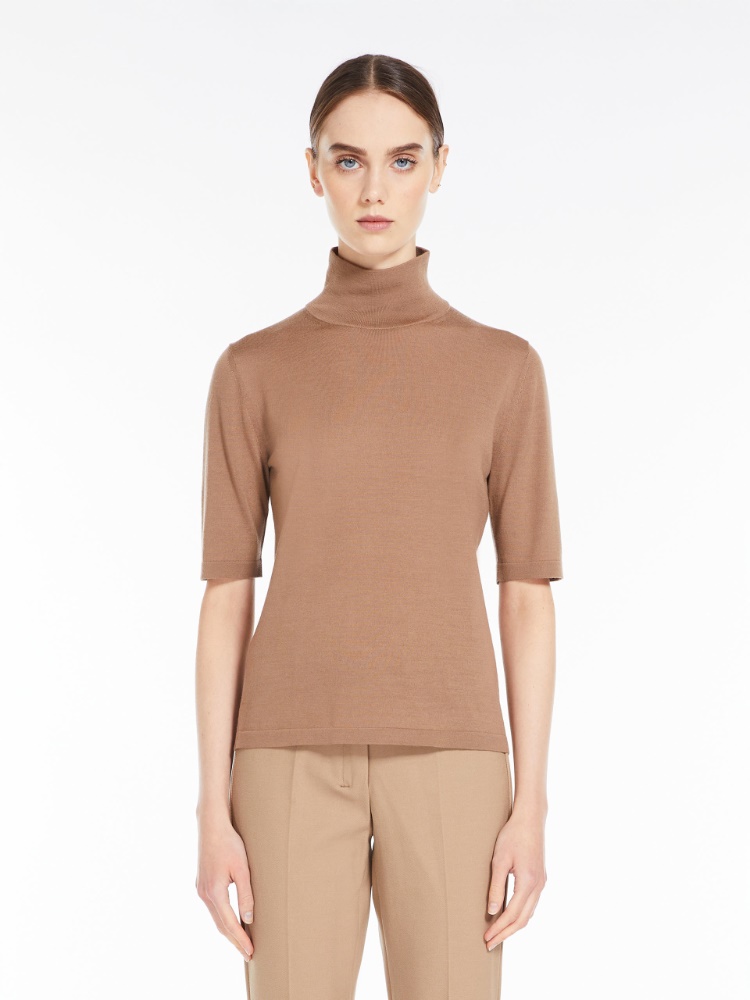 Wool yarn mock polo-neck sweater