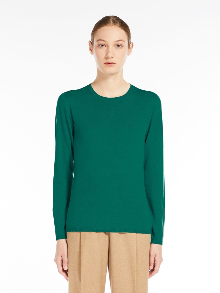 Lightweight wool jumper
