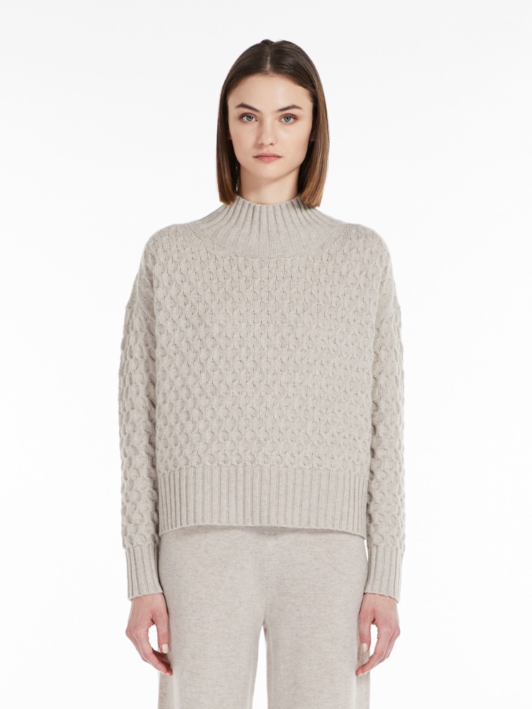 Soft wool and cashmere jumper