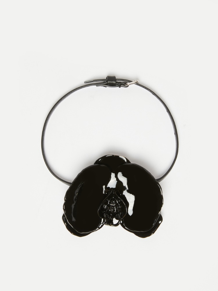 Nappa leather necklace with orchid