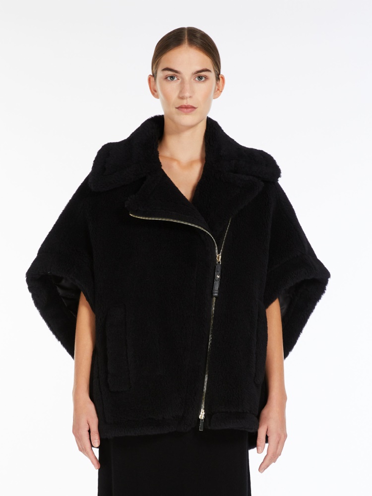 Biker cape in Teddy fabric