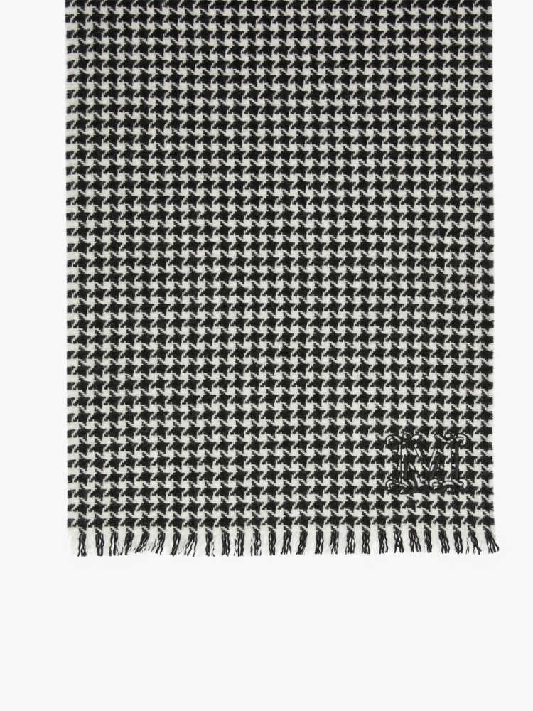 Houndstooth cashmere scarf