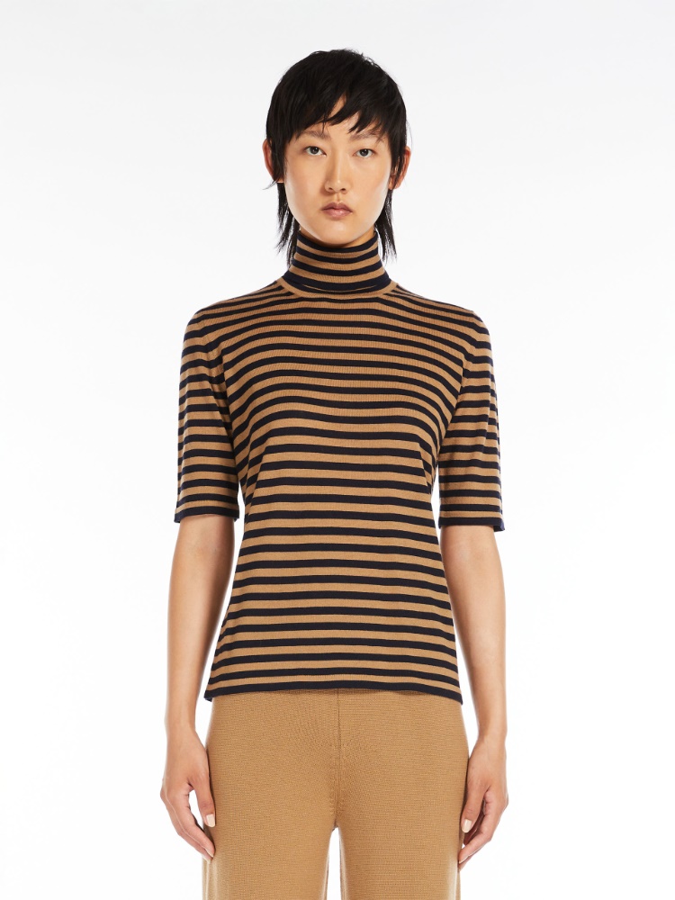 Wool knit turtleneck jumper
