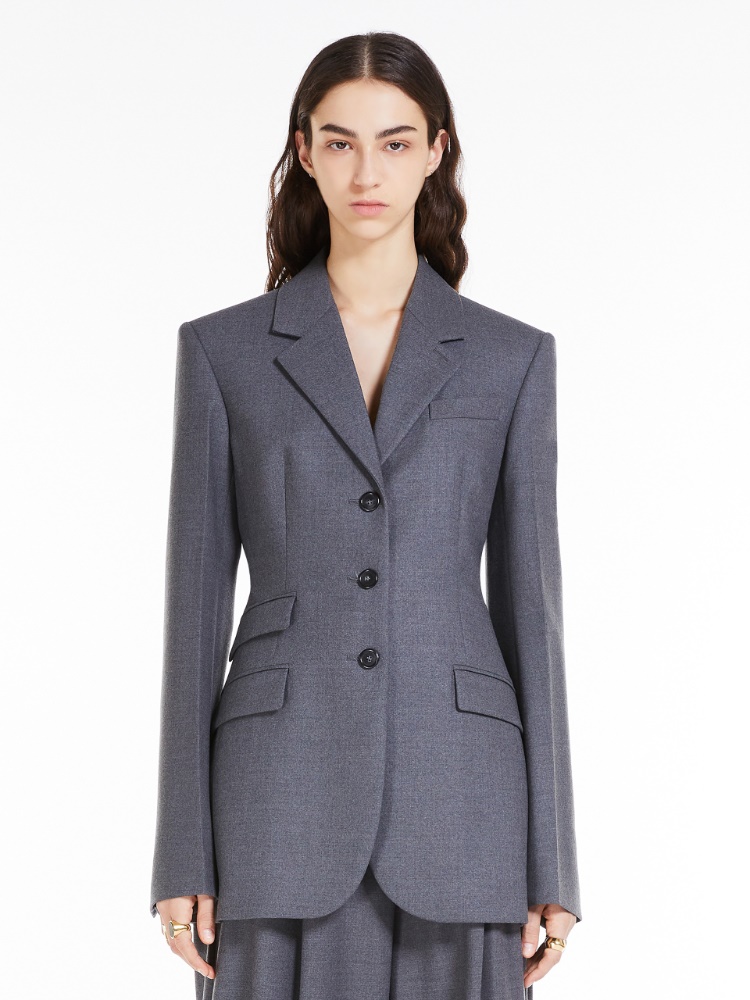 Slim-fit tailored blazer