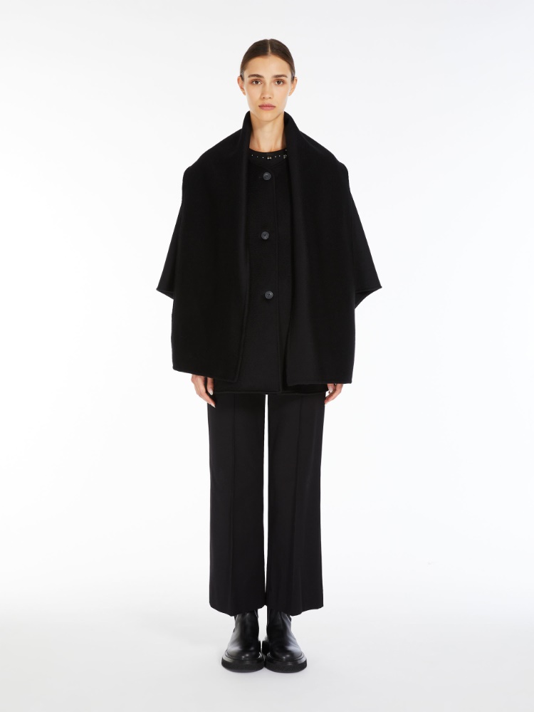 Cashmere cape with scarf