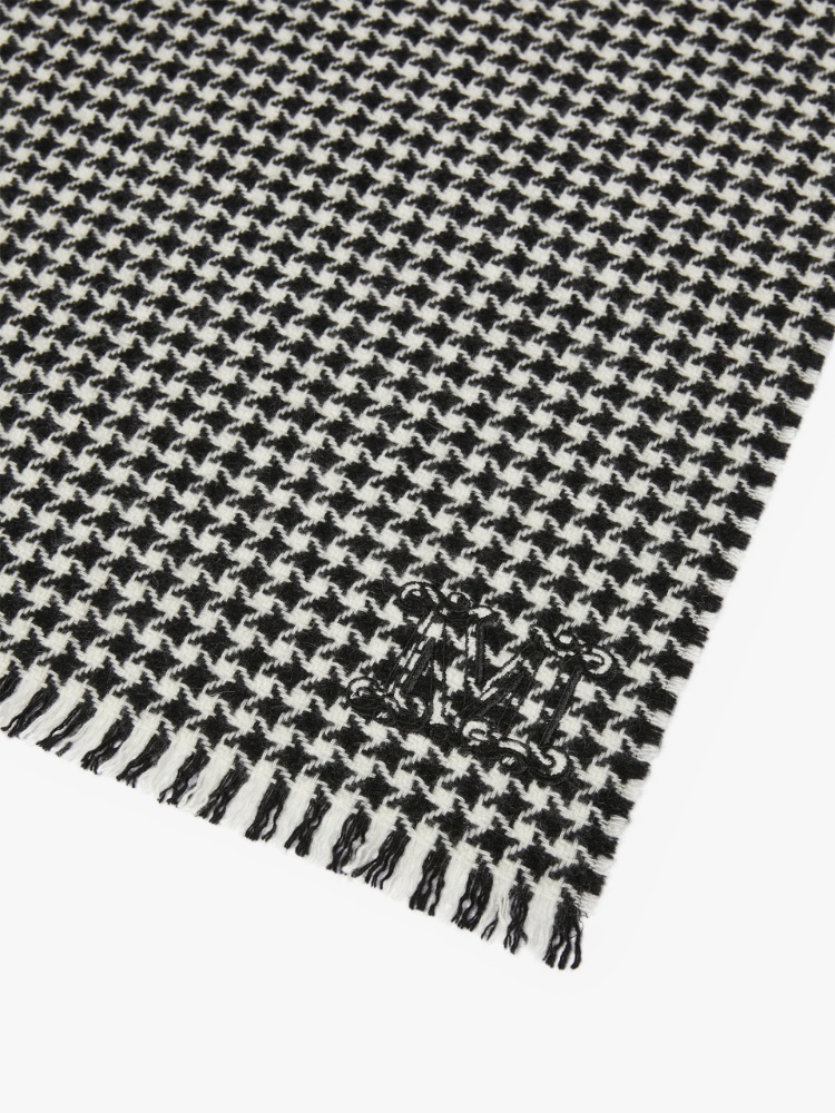Houndstooth cashmere scarf