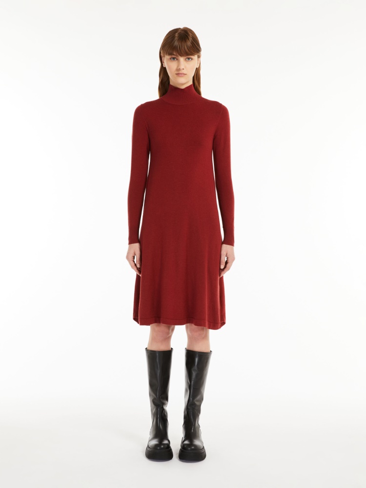 Wool and silk yarn dress