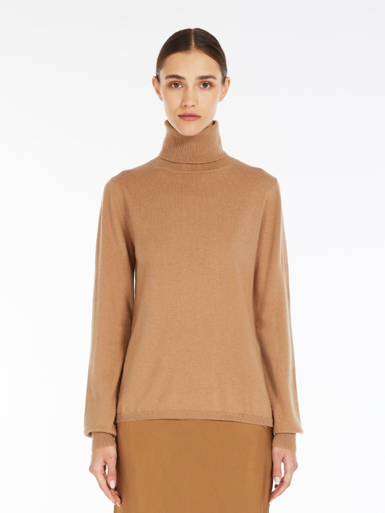Wool and cashmere polo-neck jumper
