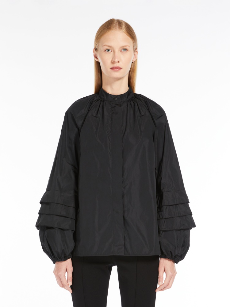 Feminine shirt in silk taffeta