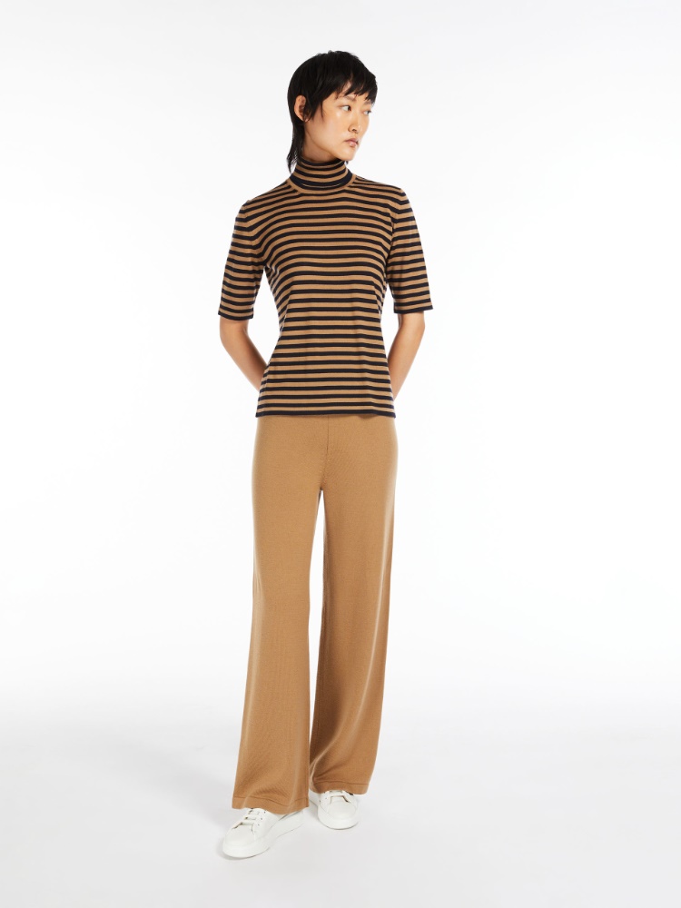 Wool knit turtleneck jumper