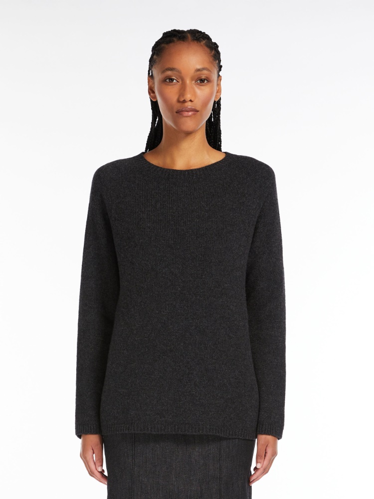 Wool and cashmere sweater