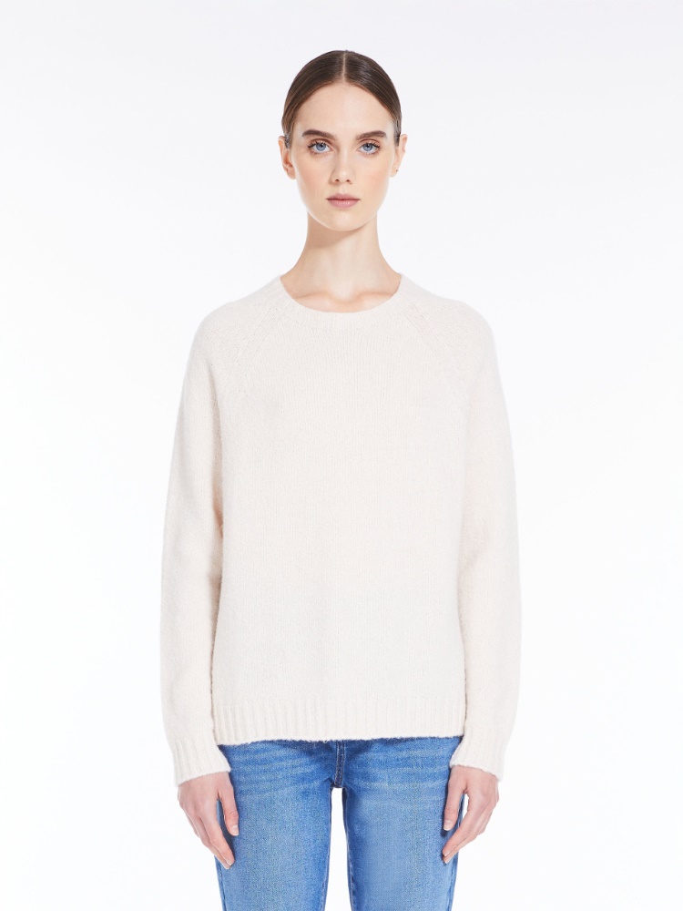 Soft knit top in alpaca and cotton