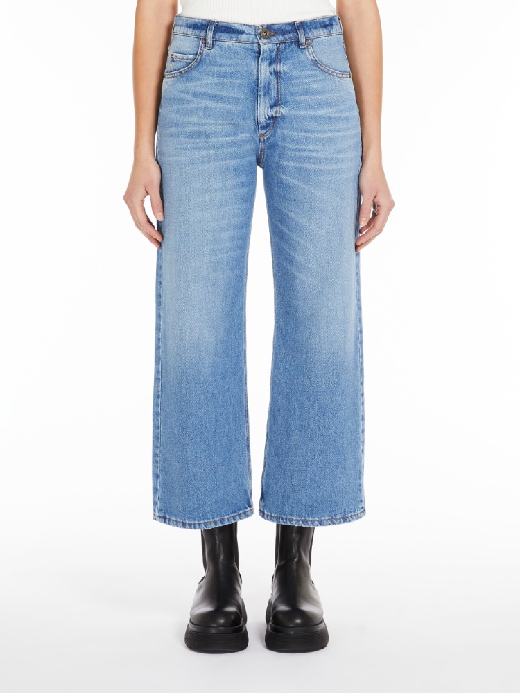 Loose-fit denim jeans