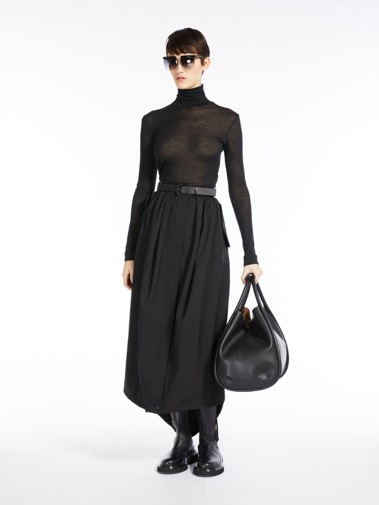 Wool gauze turtleneck