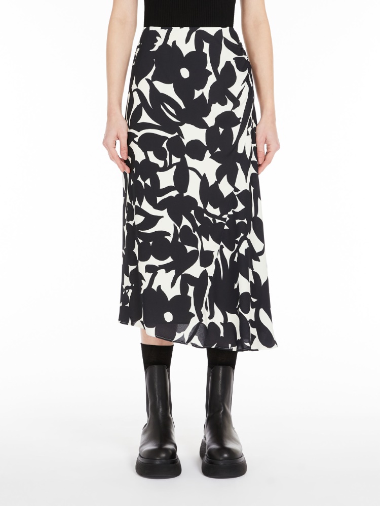 Asymmetrical skirt in printed viscose