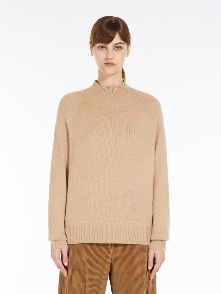 Cashmere sweater