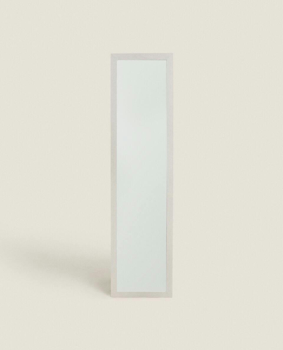 VERTICAL MIRROR WITH LINEN FRAME