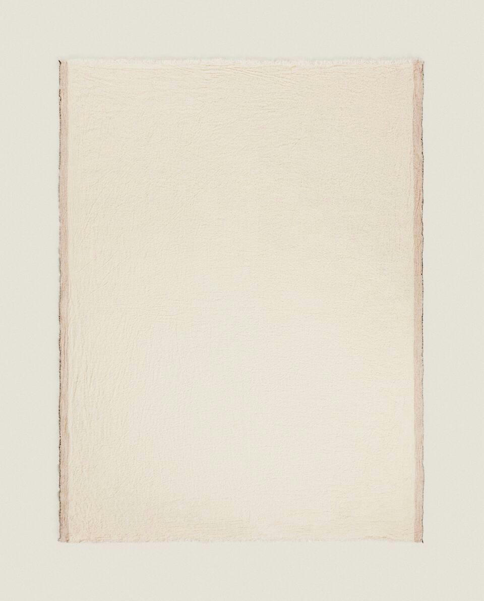 ROUGH TEXTURED BLANKET