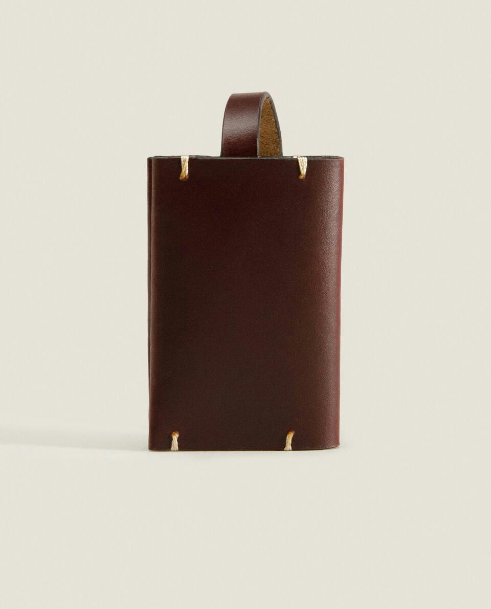 LEATHER TRAVEL LABEL