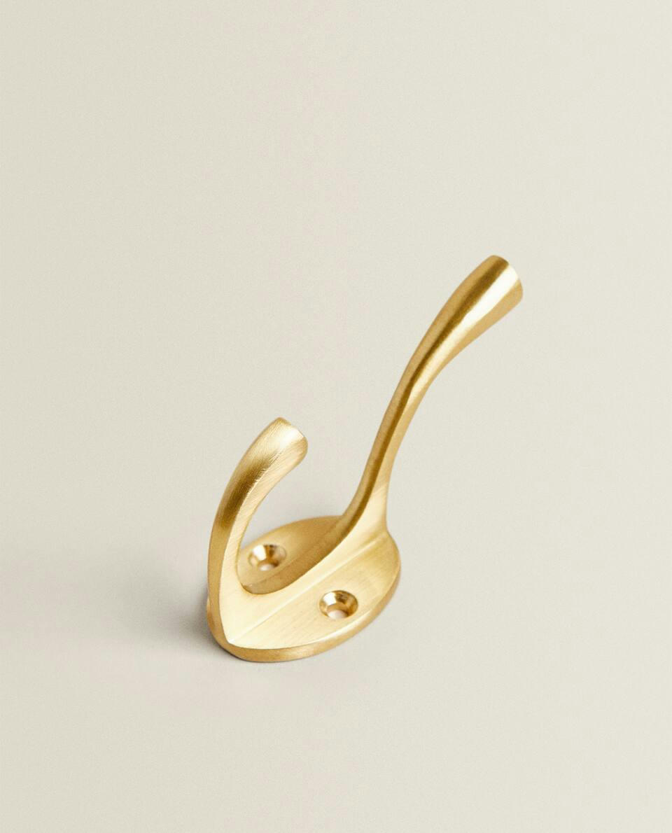 GOLD METALLIC HOOK