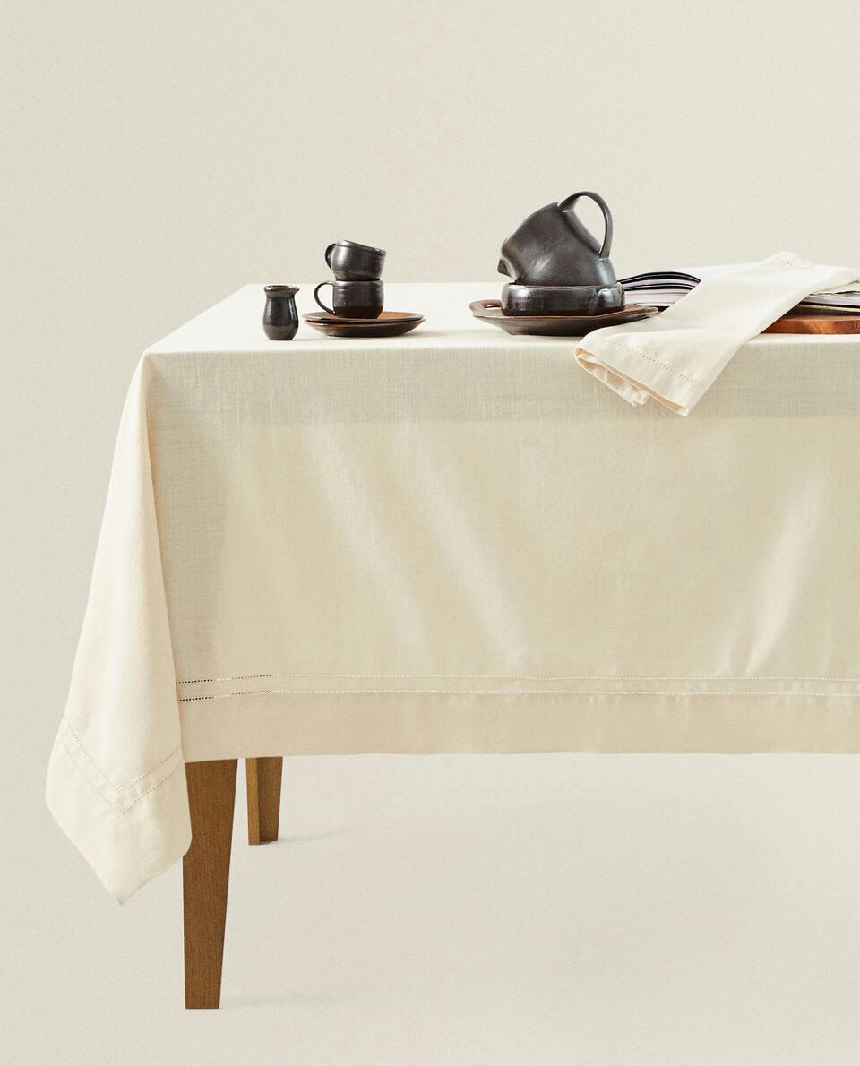 HEMSTITCHED COTTON TABLECLOTH