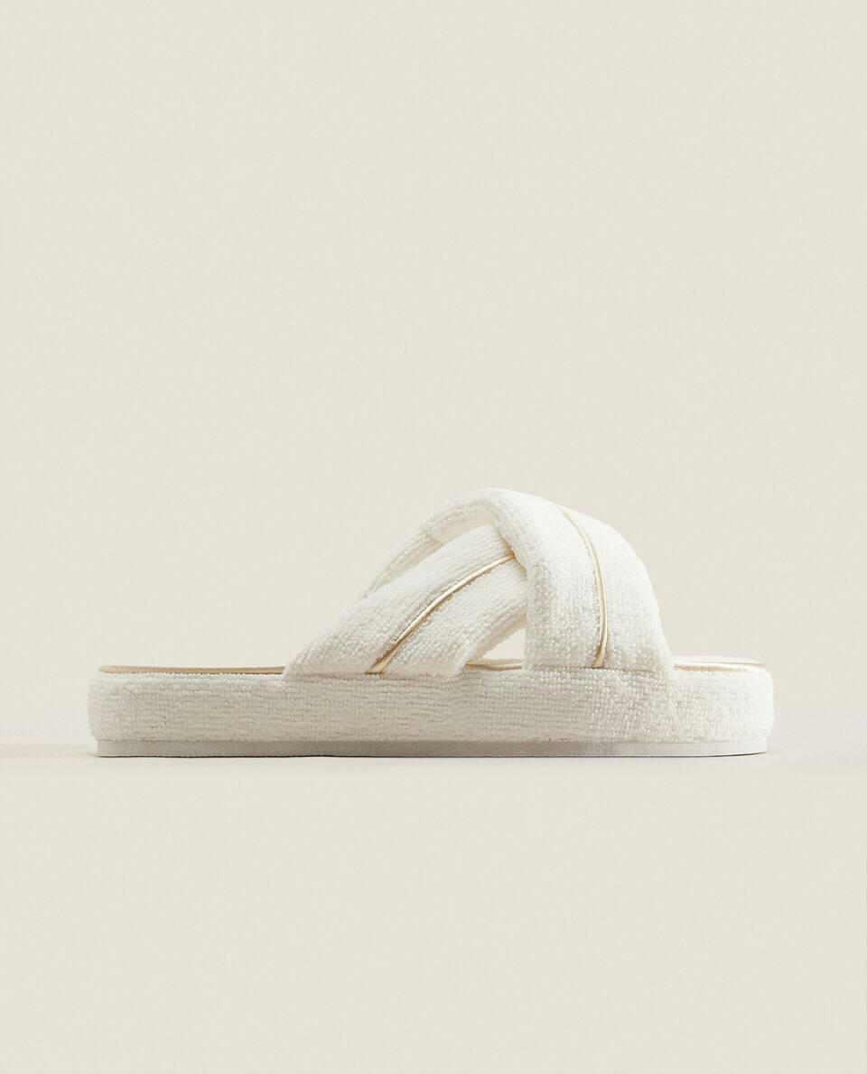 TOWELLING SLIPPERS WITH PIPING