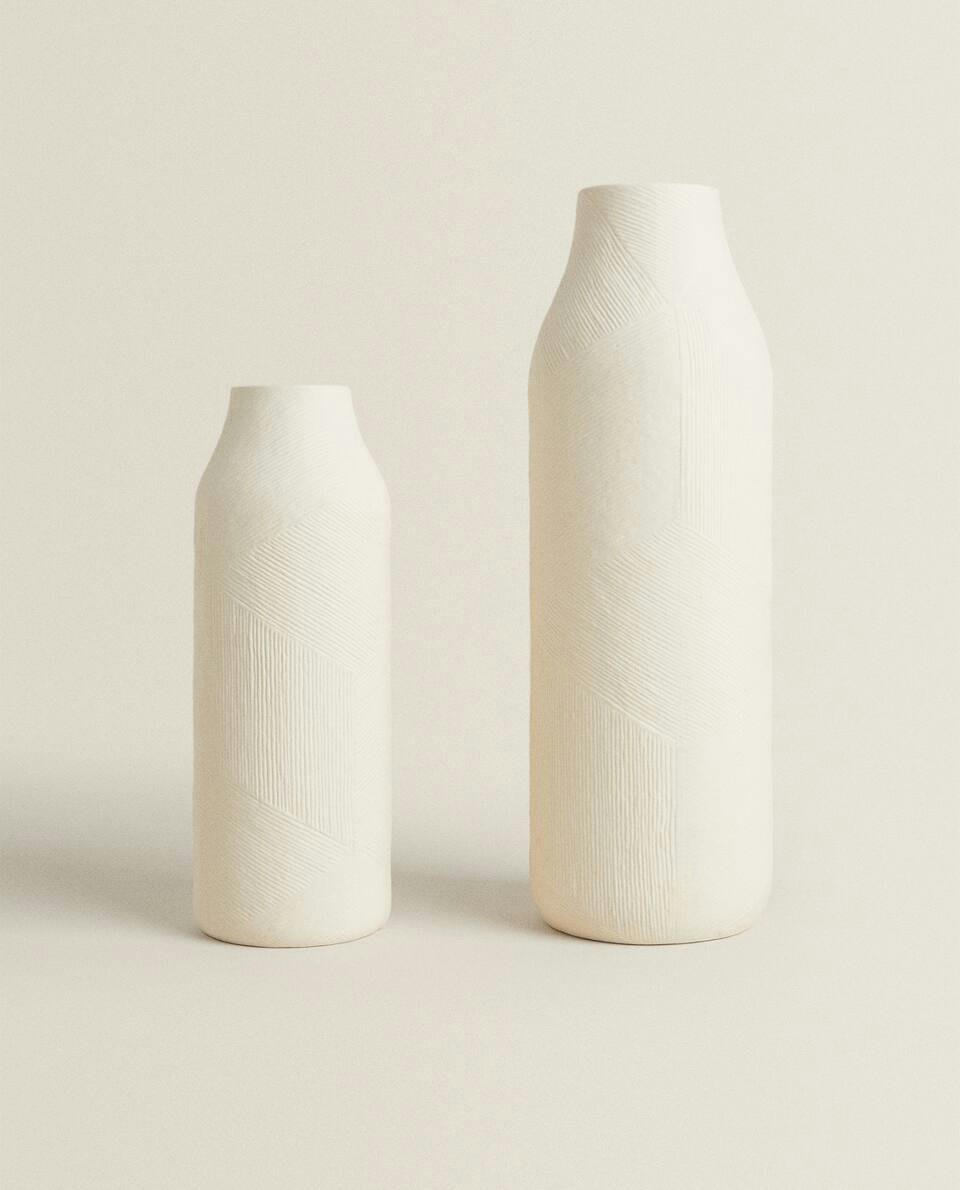 TEXTURED CERAMIC VASE