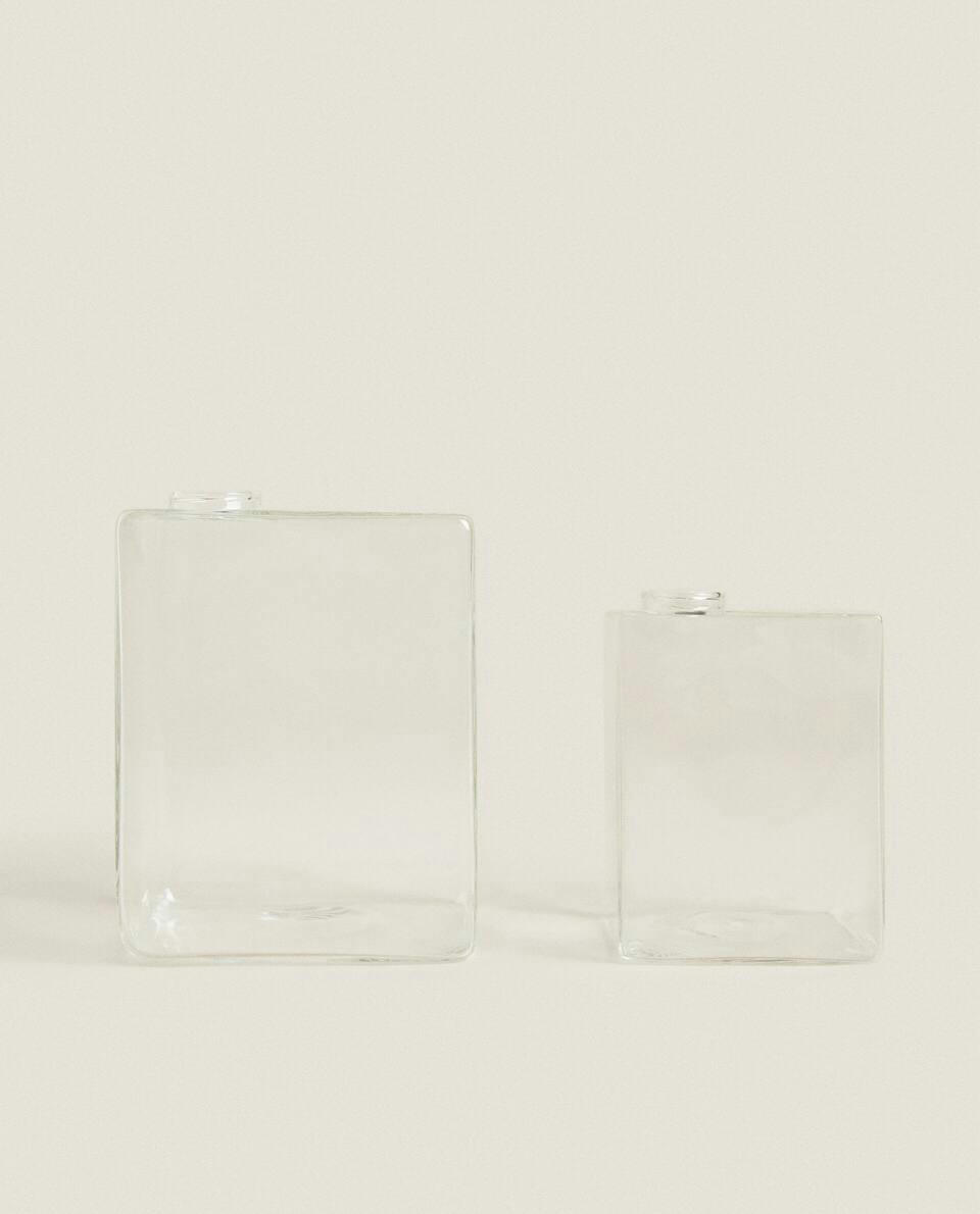 SQUARE GLASS VASE