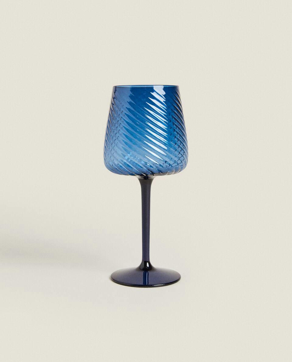STRIPED GLASS