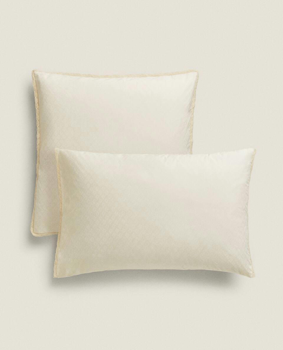 CHILDREN’S FLORAL PILLOWCASE WITH LACE TRIM