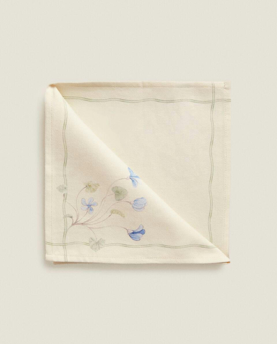 FLORAL PRINT NAPKINS