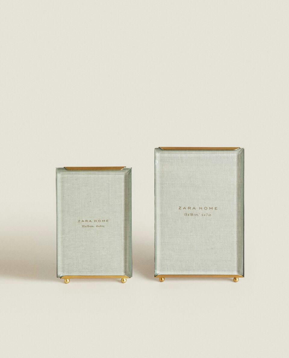 GOLD STRUCTURE FRAME