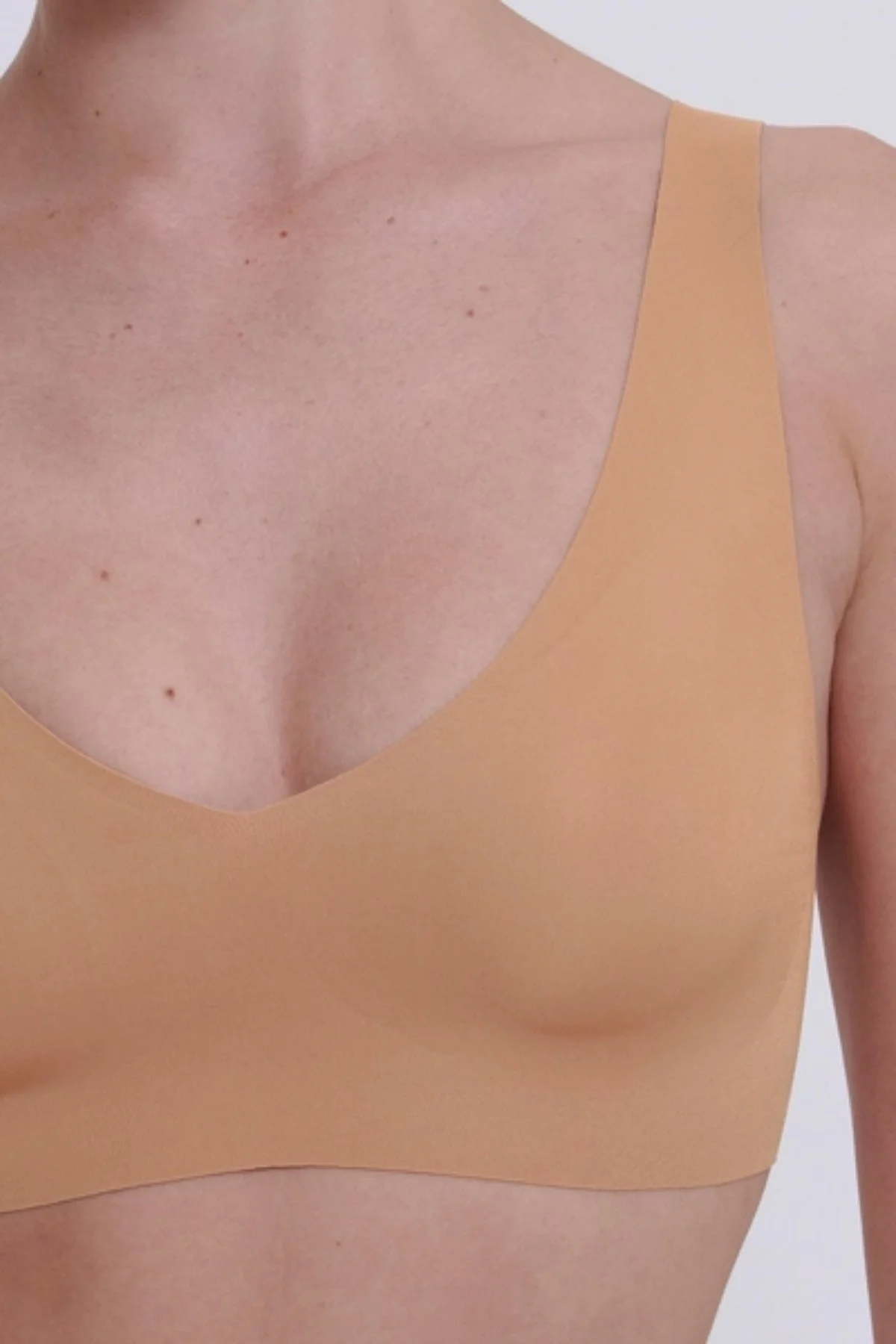 Zero Feel V-Neck Bralette in Nude