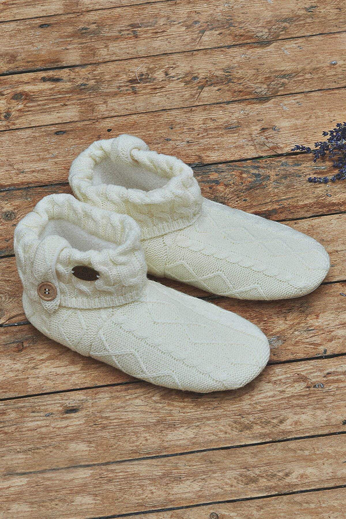 Cable Knit Boot Slippers