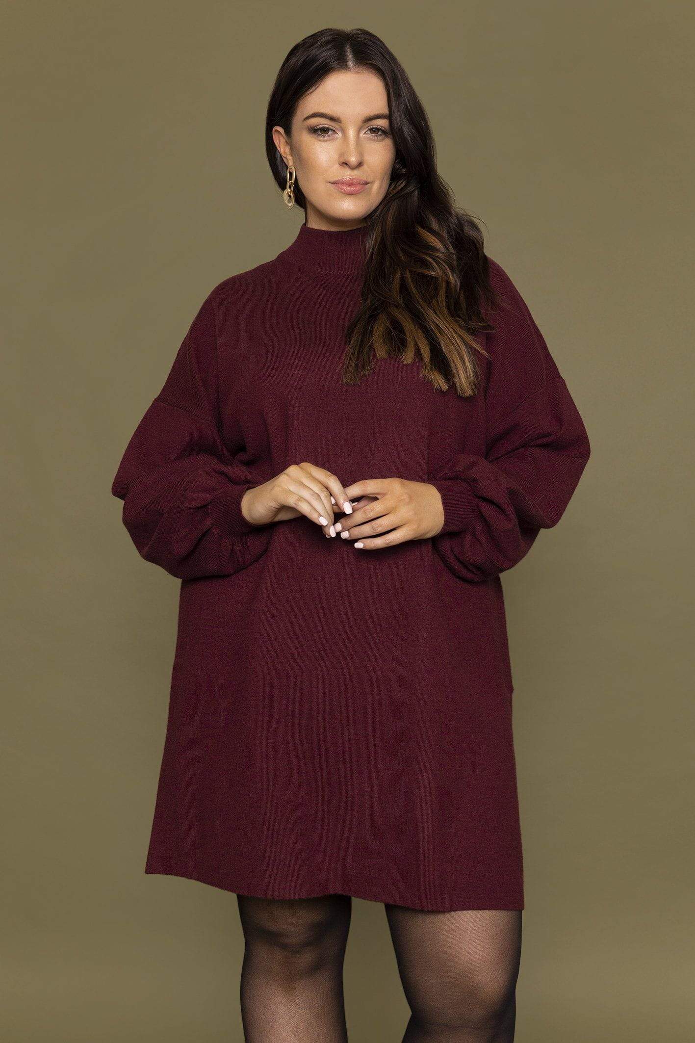 Curve - Nancy Dress in Burgundy