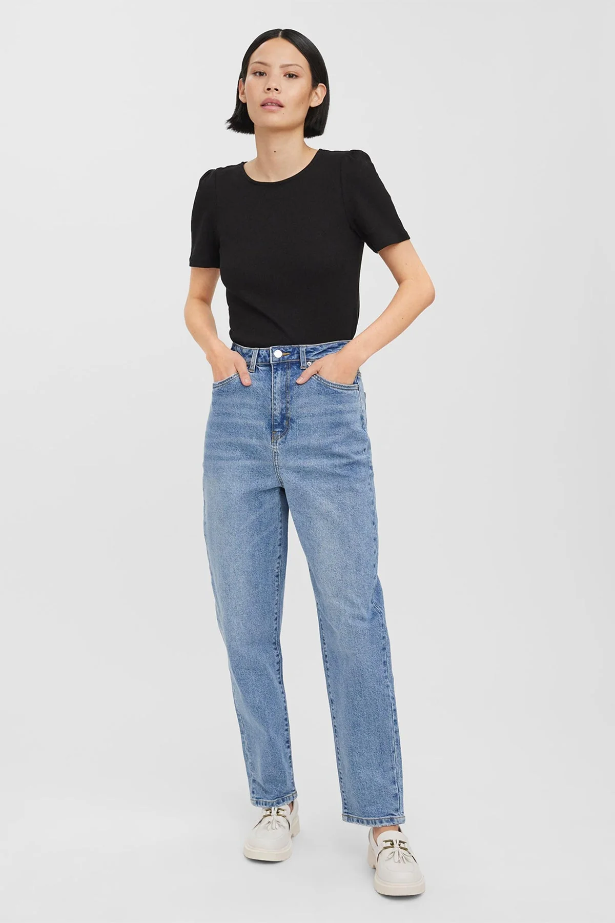 High Waist Mom Jeans in Denim 32