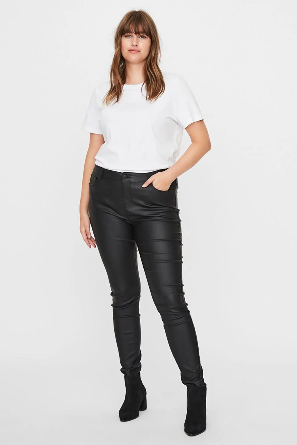 Curve - Coated Pants in Black