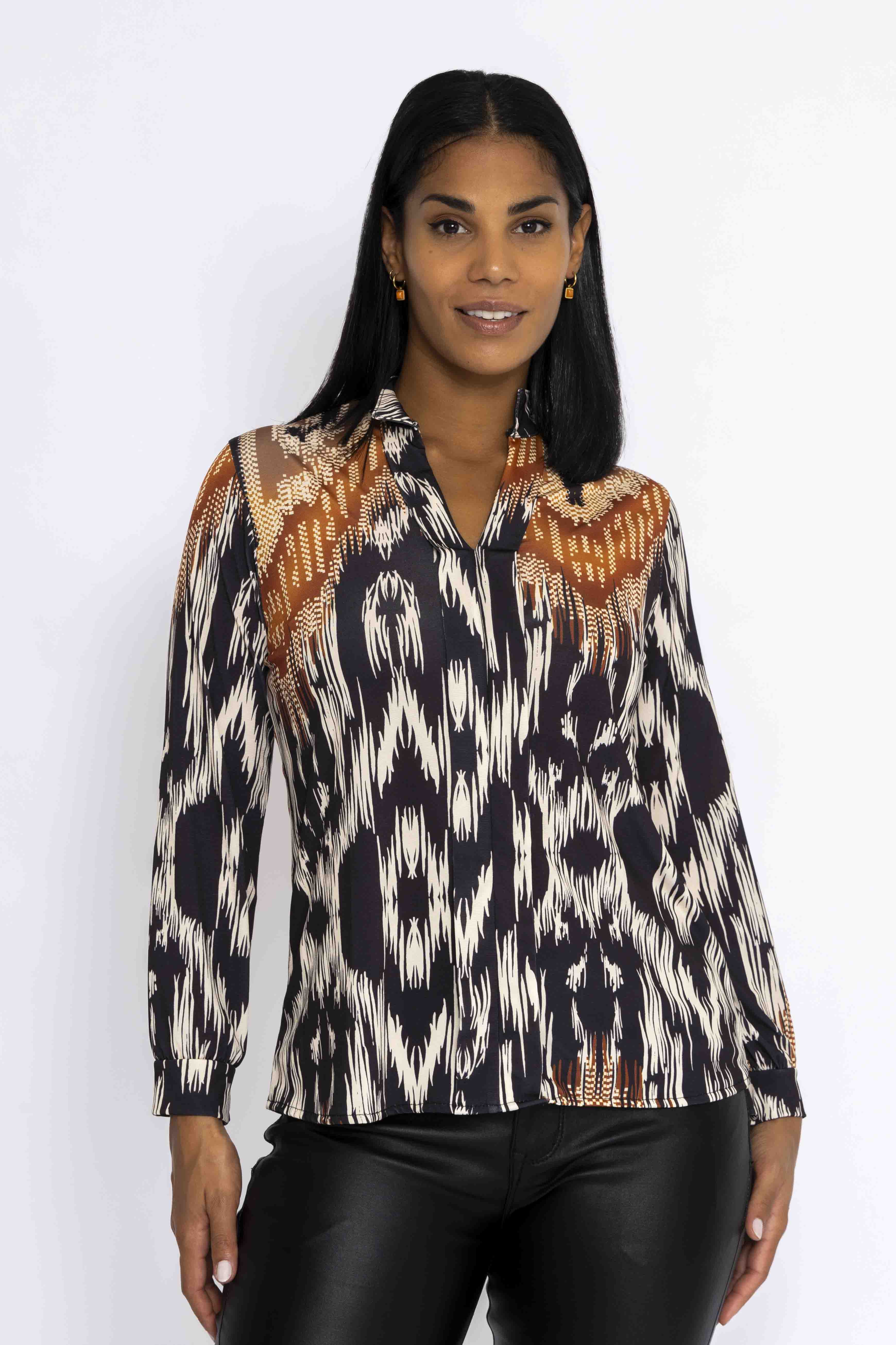 Soft V-Neck Basic Top in Black