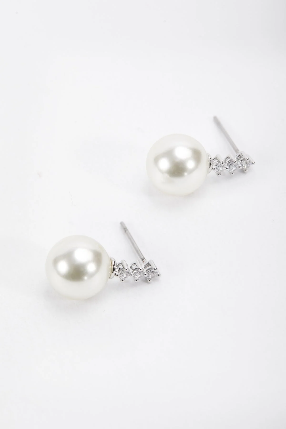Silver Tone Diamante Pearl Earrings