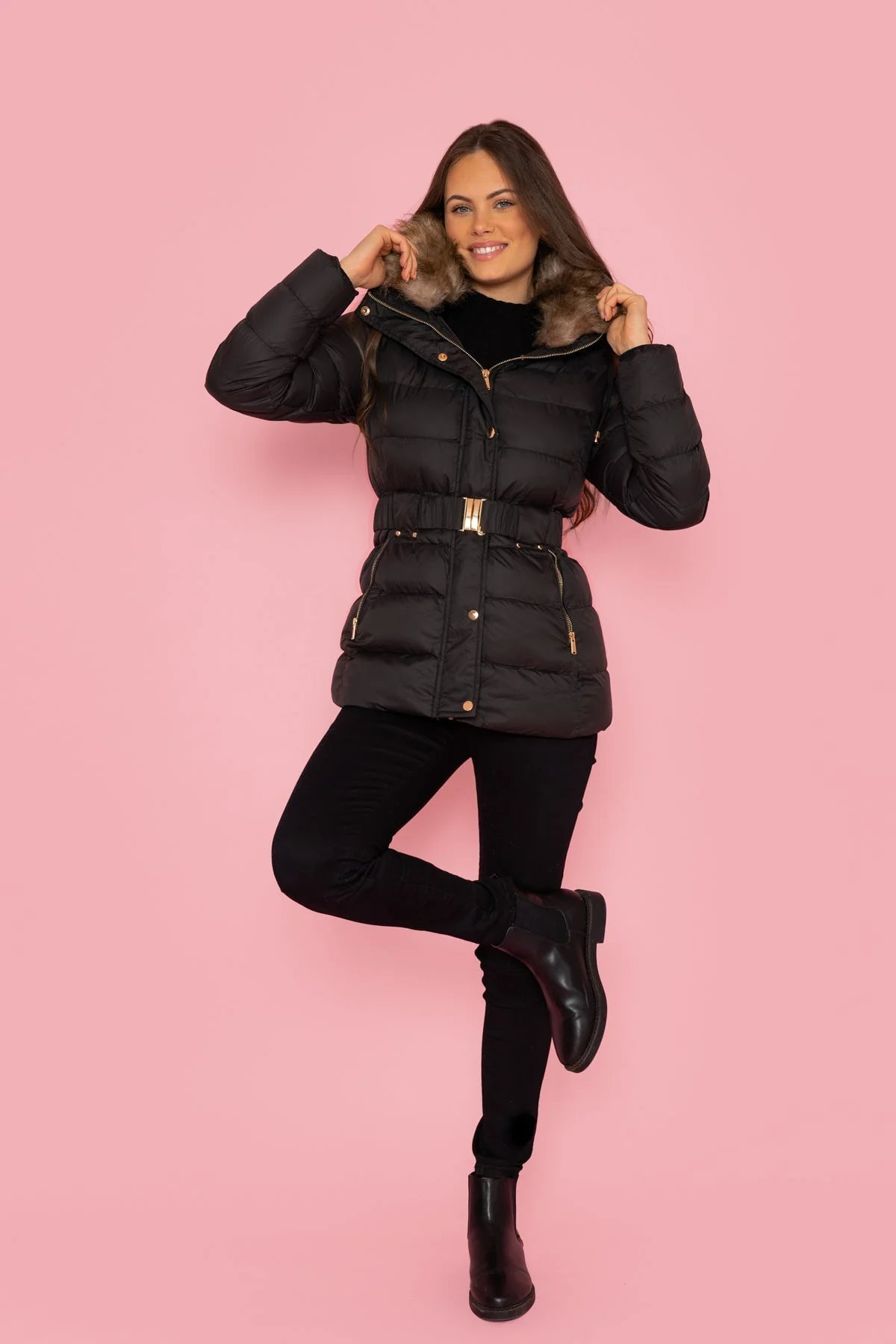 Belted Faux Fur Collar Puffer Coat in Black