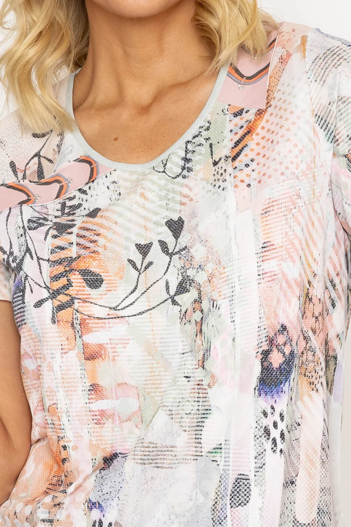 Abstract Printed Round Neck T-Shirt in Pastel