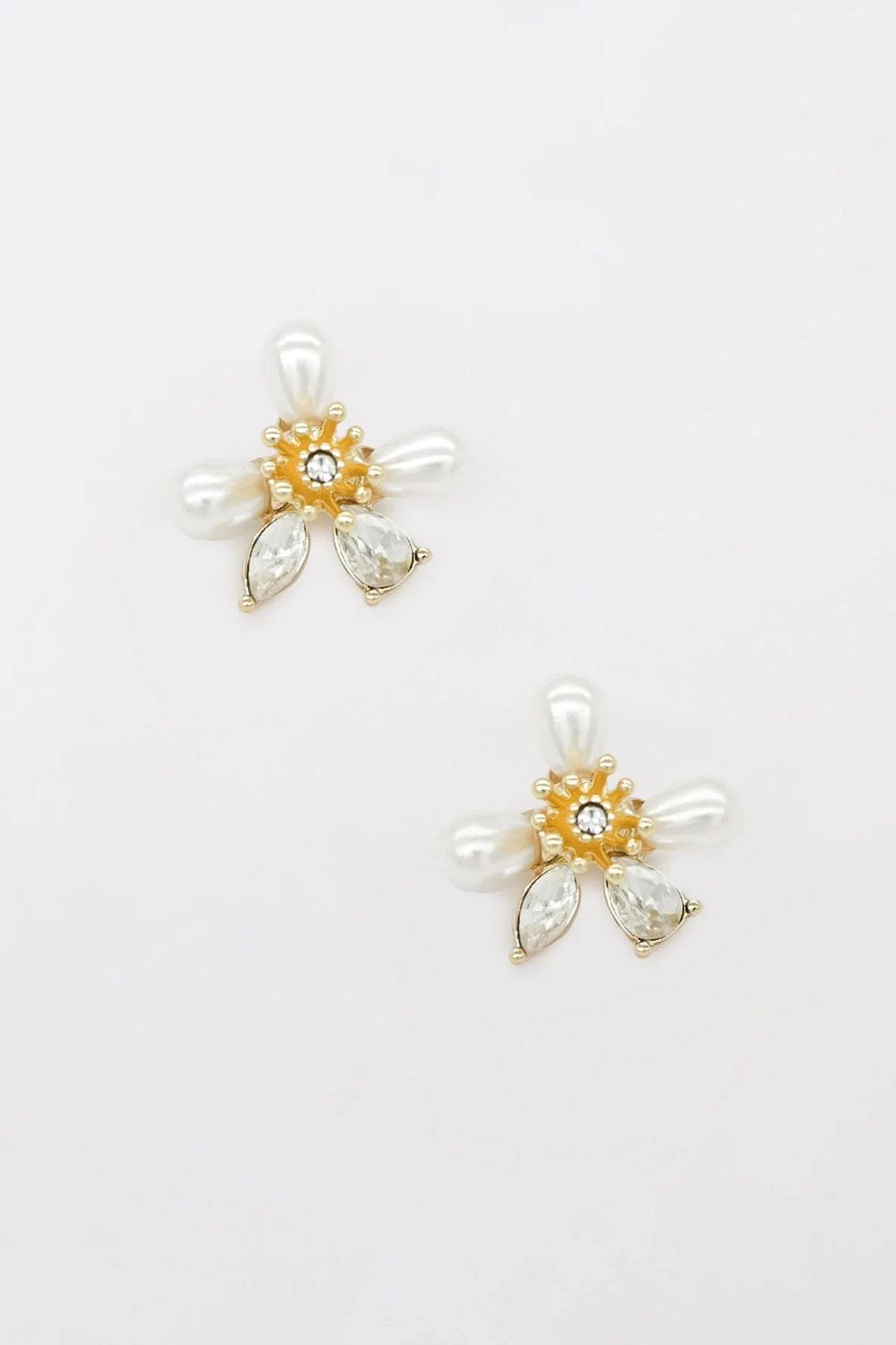 Daisy Earrings in Gold